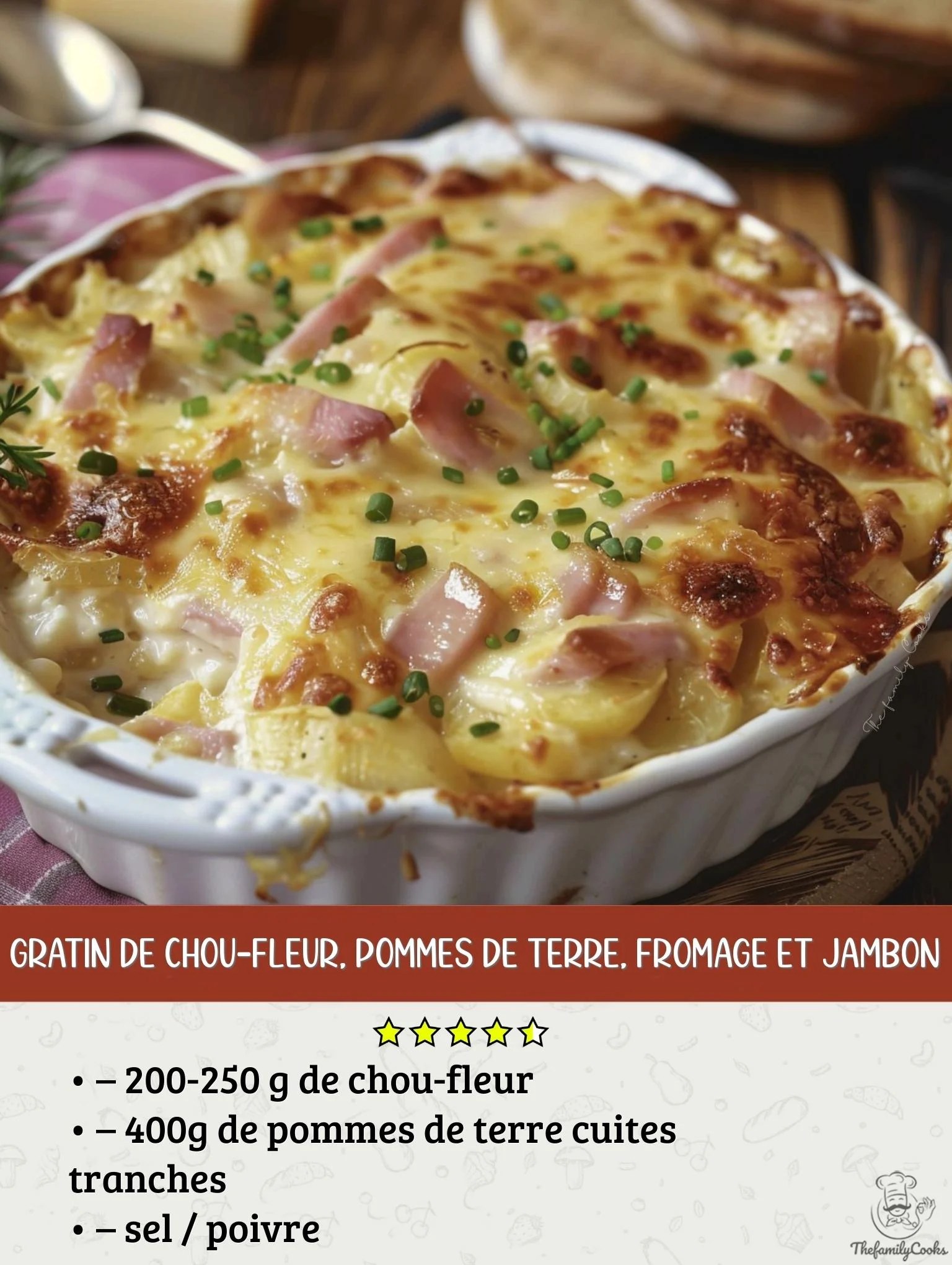Un plat de gratin de chou-fleur, pommes de terre, fromage et jambon.